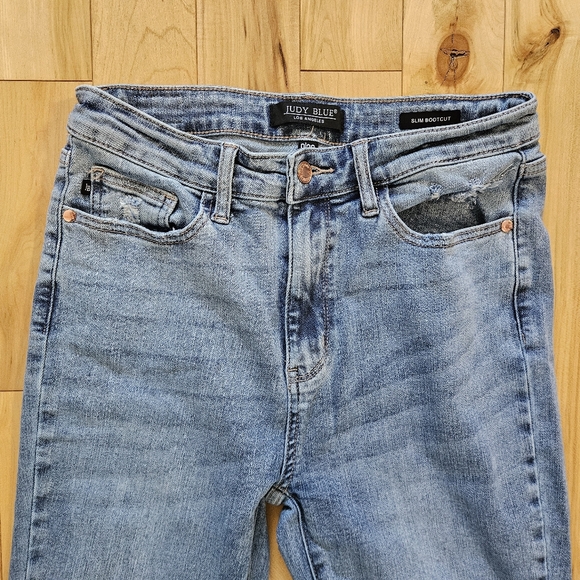 Judy Blue Slim Bootcut Light Wash 9/29 - Picture 3 of 10